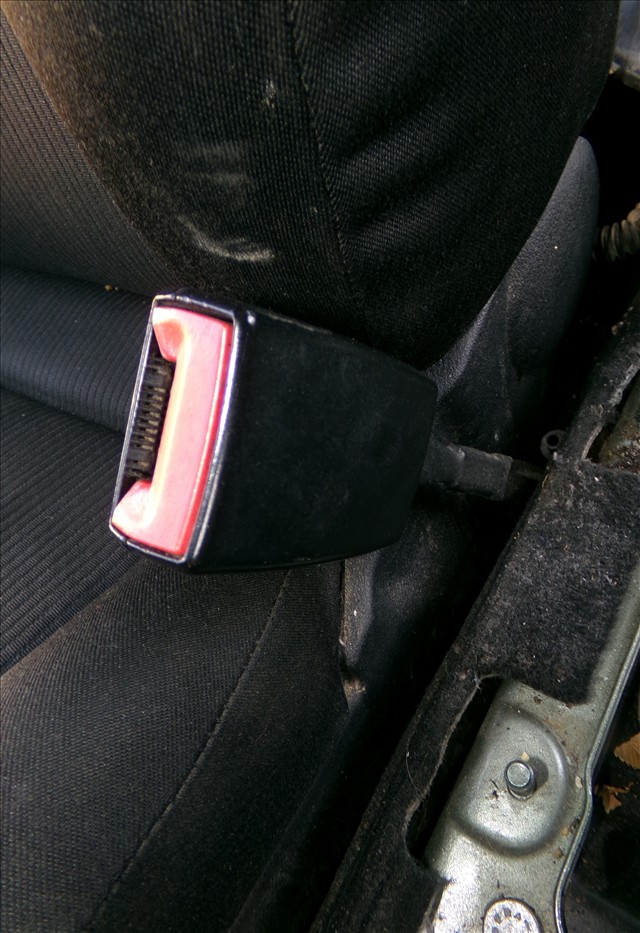 Enganche Cinturon Delantero Derecho