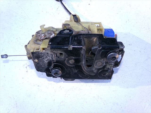 Cerradura Delantero Izquierda