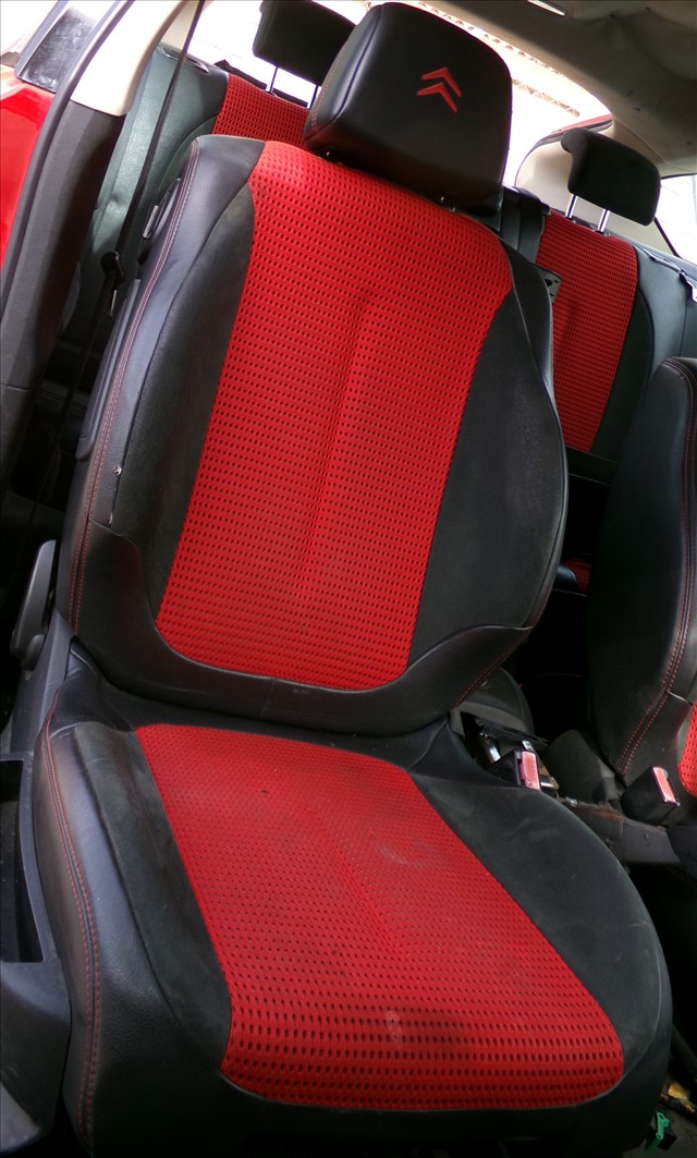 Asiento Delantero Derecho