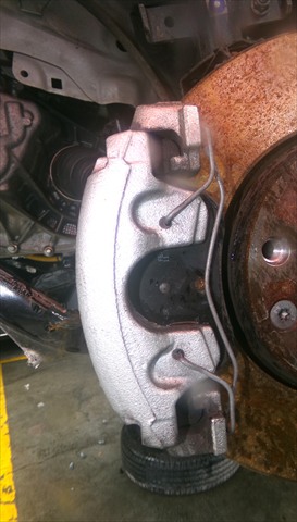 Pinza de Freno Delantera Izquierda