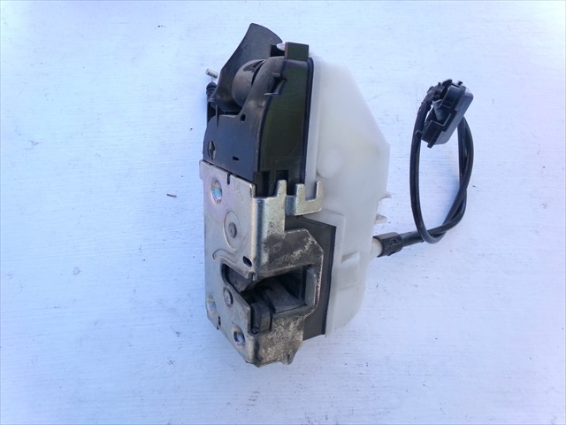 Cerradura Delantero Izquierda
