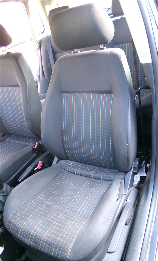 Asiento Delantero Izquierdo