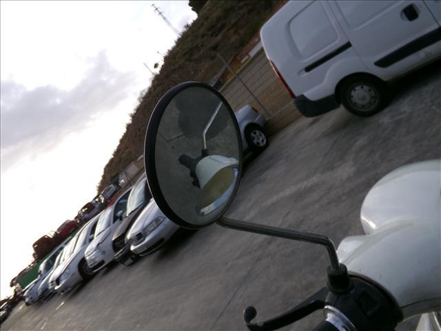 Retrovisor Izquierdo