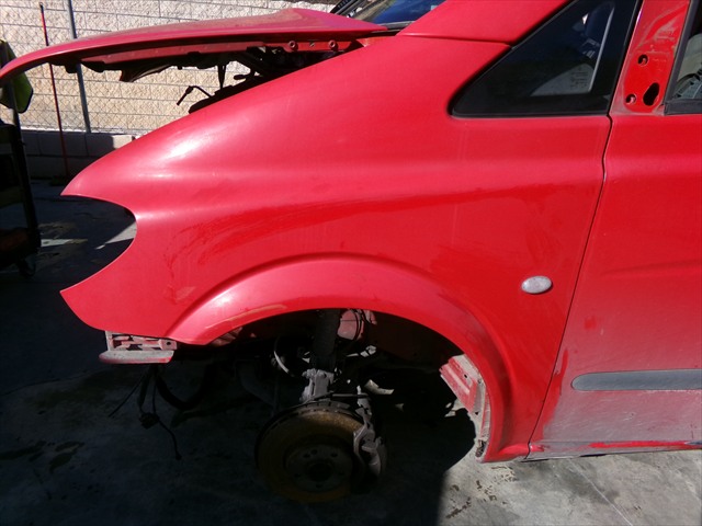 Aleta Delantera Izquierda