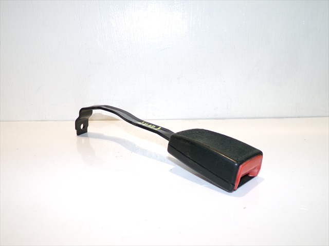 Enganche Cinturon Delantero Izquierdo