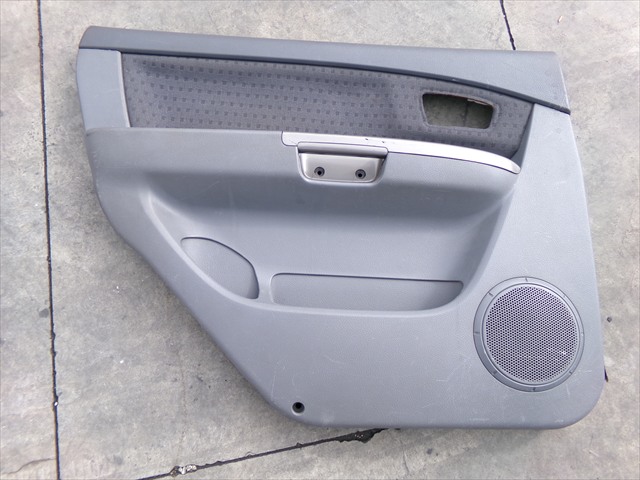 Guarnecido Trasero Izquierdo