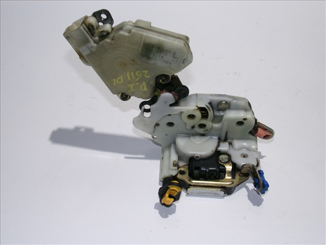 Cerradura Delantero Izquierda
