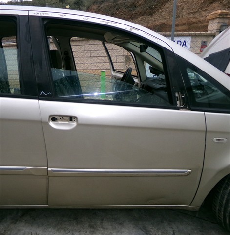 Puerta Delantera Derecha