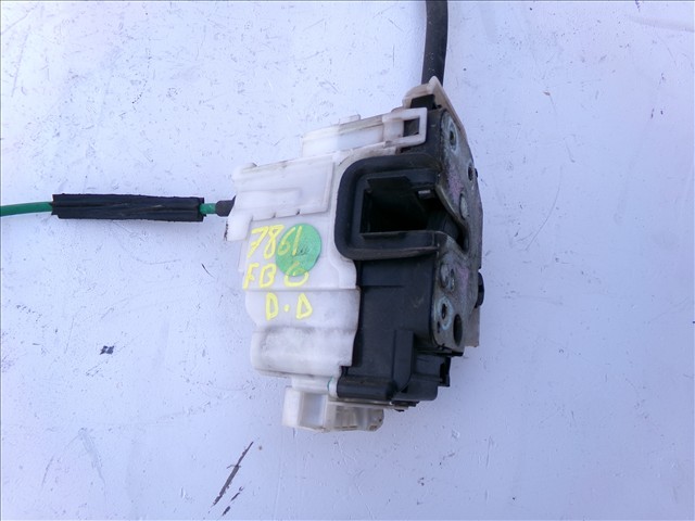 Cerradura Delantero Derecha