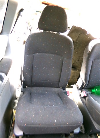 Asiento Trasero Derecho Tercera Fila