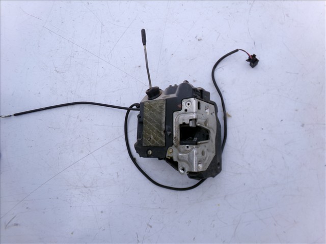 Cerradura Delantero Derecha