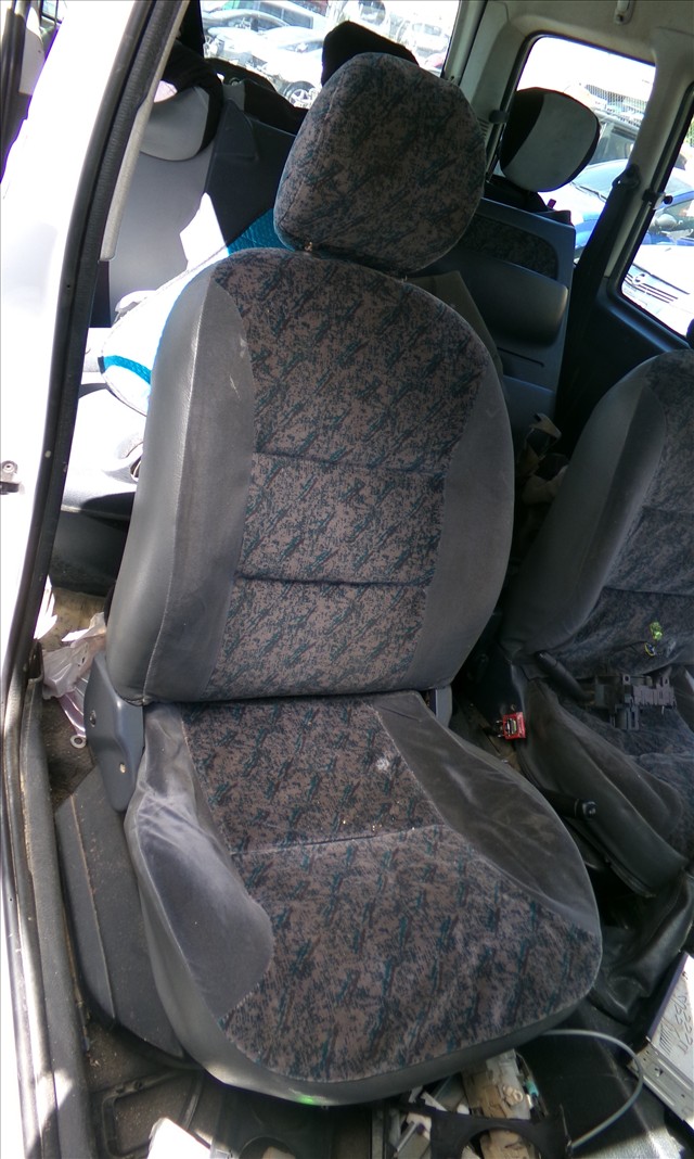 Asiento Delantero Derecho