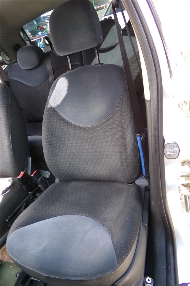 Asiento Delantero Izquierdo