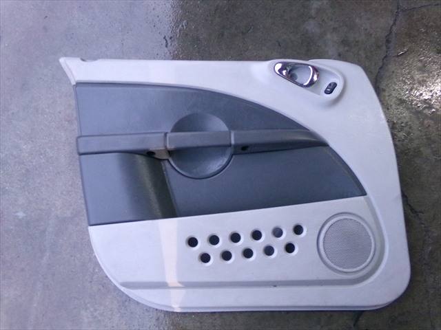 Guarnecido Delantero Izquierdo