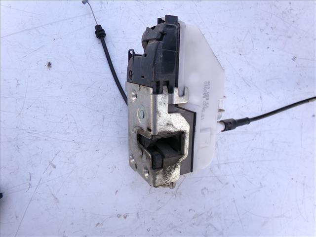 Cerradura Delantero Derecha
