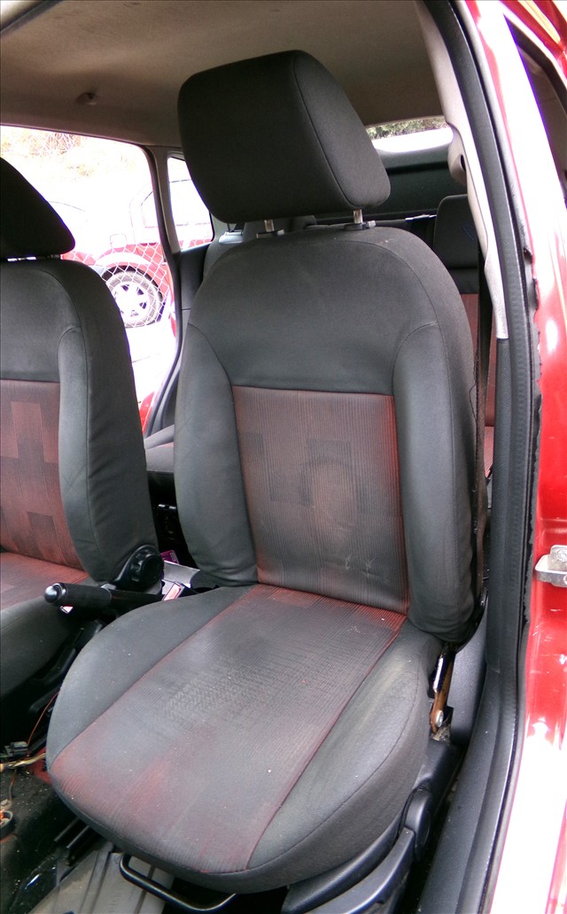 Asiento Delantero Izquierdo