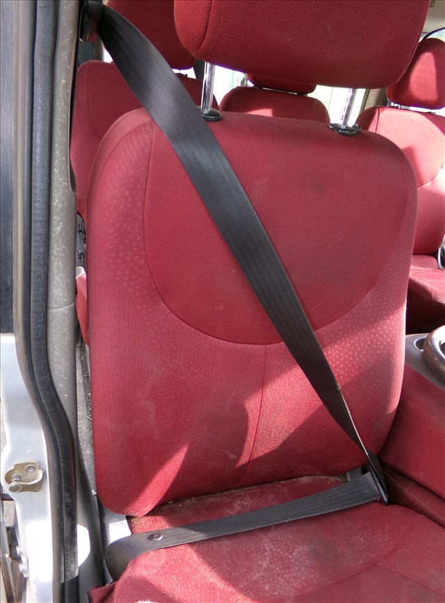 Cinturon Delantero Derecho