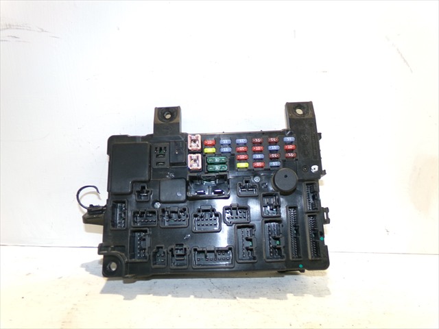 Caja Reles y Fusibles