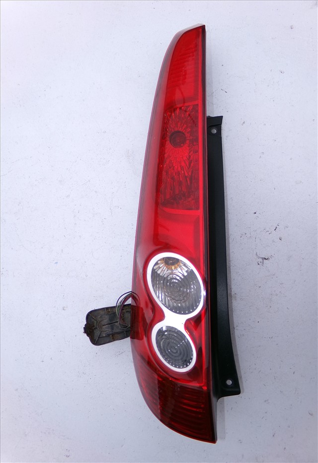 Piloto Trasera Izquierda