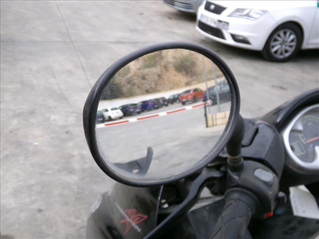 Retrovisor Izquierdo