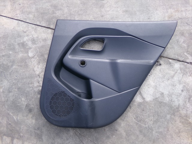 Guarnecido Trasero Derecho