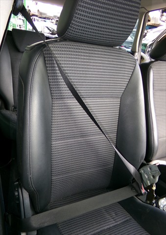 Cinturon Delantero Derecho