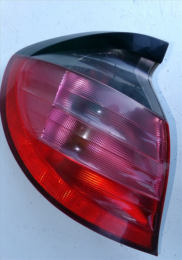 Piloto Trasera Izquierda