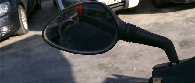 Retrovisor Izquierdo
