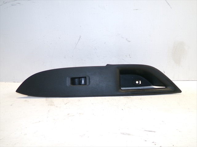 Botonera Elevalunas Delantera Derecha