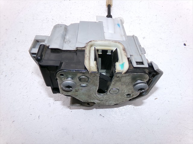 Cerradura Delantero Derecha