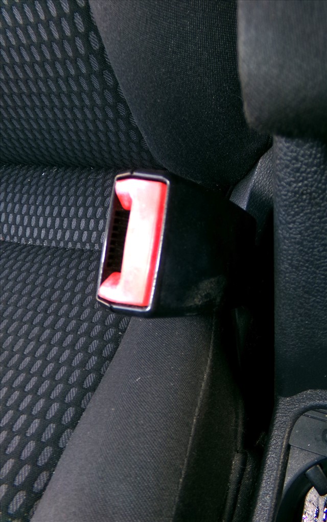 Enganche Cinturon Delantero Derecho