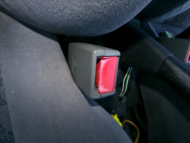 Enganche Cinturon Delantero Derecho