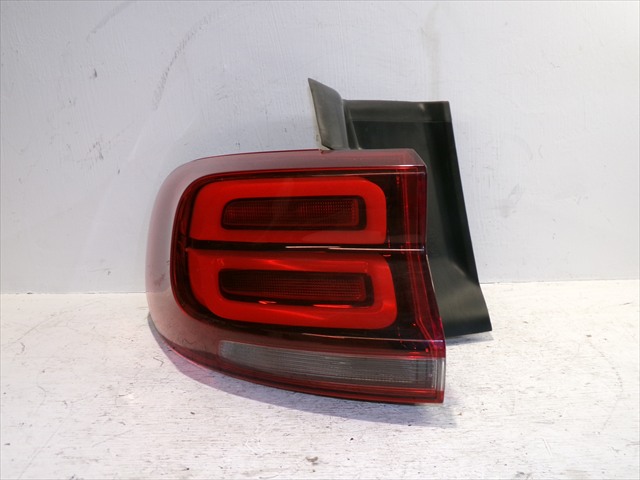 Piloto Trasera Izquierda