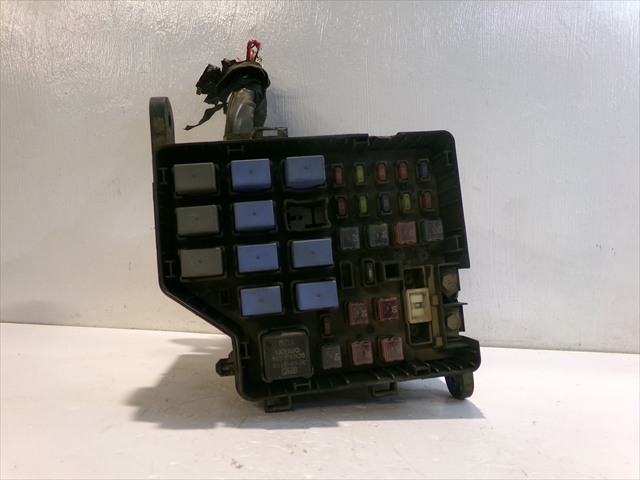 Caja Reles y Fusibles