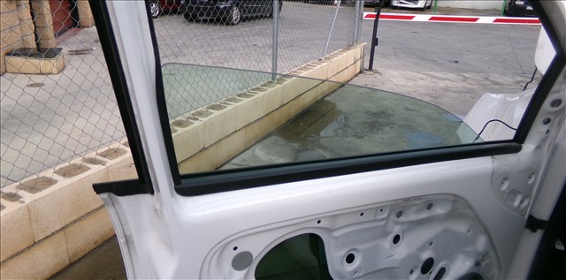 Cristal Puerta Delantera Izquierda