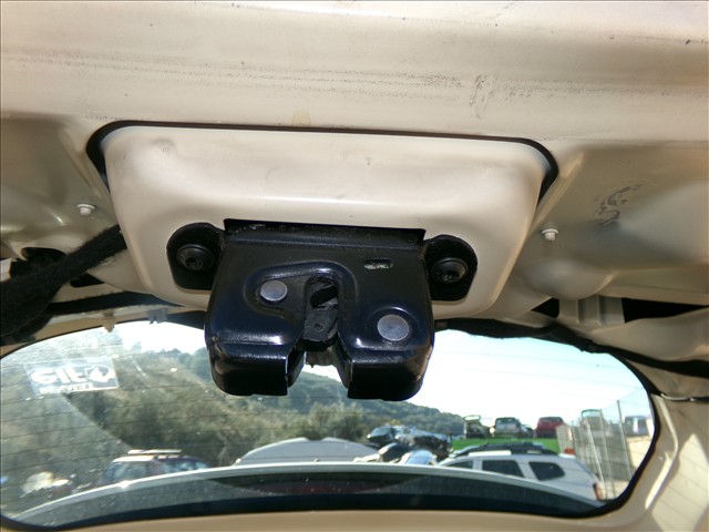 Cerradura Porton Maletero