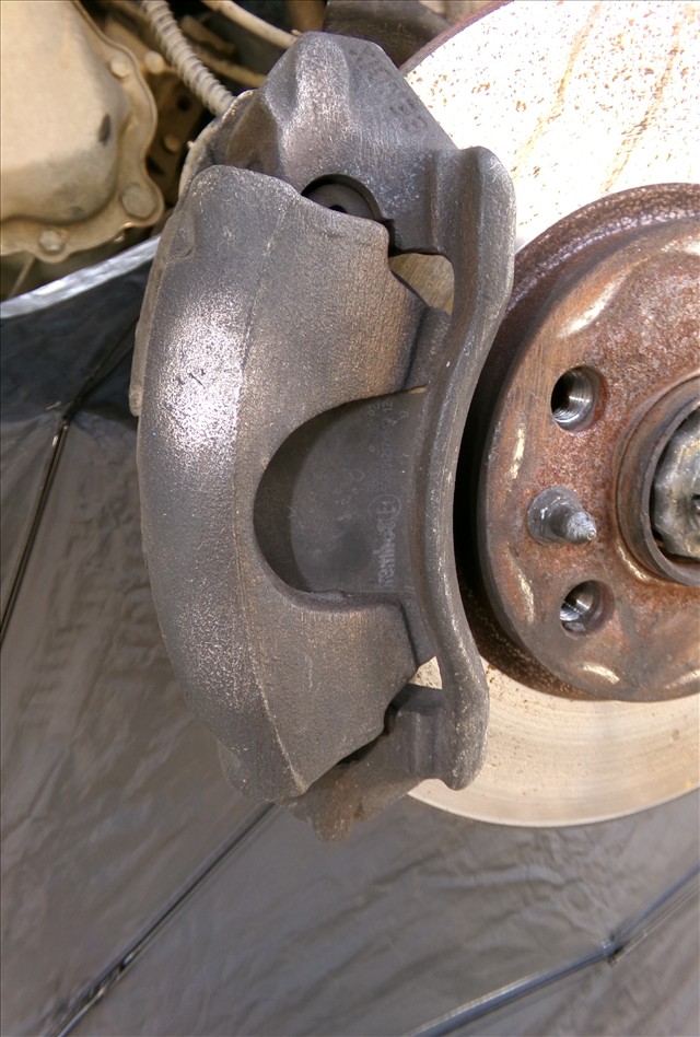 Pinza de Freno Delantera Izquierda