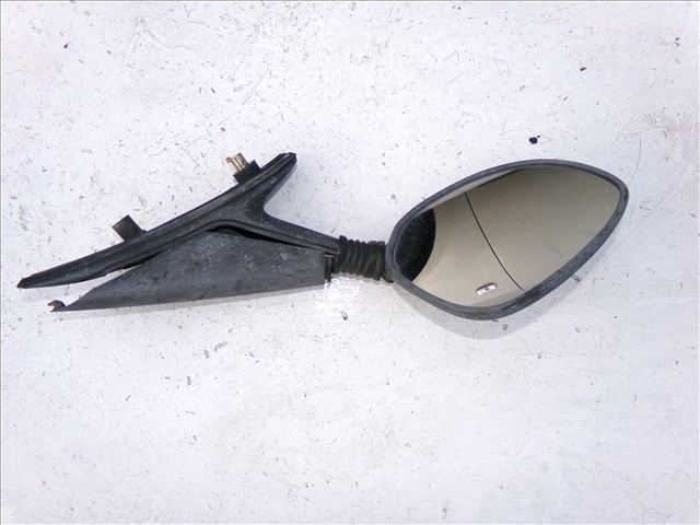Retrovisor Izquierdo