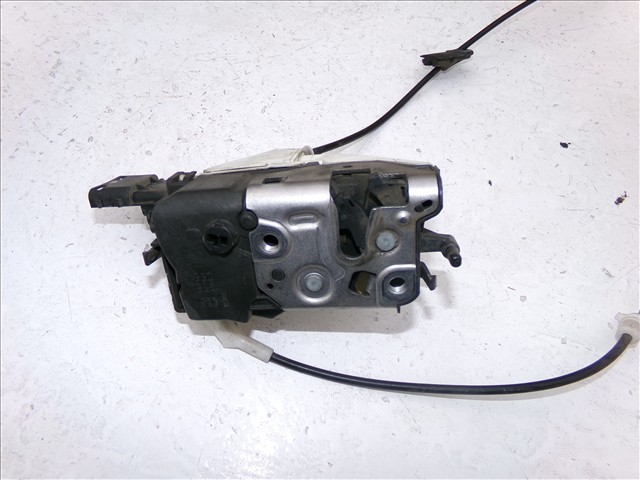 Cerradura Delantero Derecha