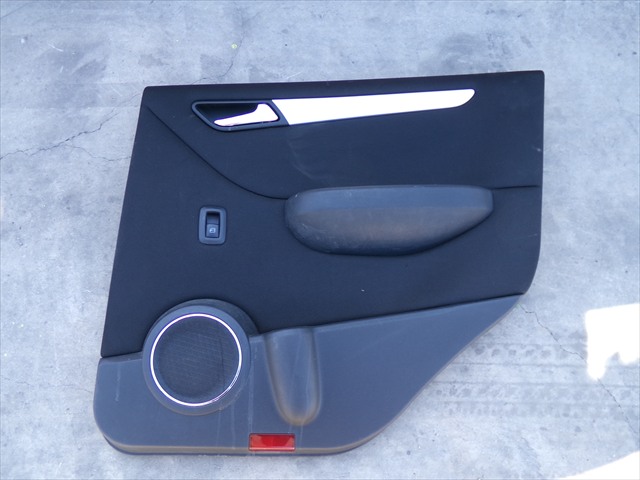 Guarnecido Trasero Derecho