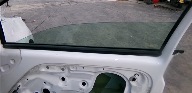 Cristal Puerta Delantera Derecha