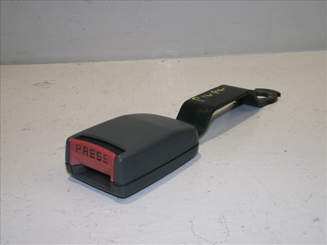 Enganche Cinturon Delantero Derecho