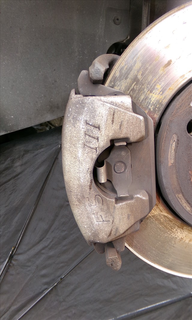 Pinza de Freno Delantera Izquierda