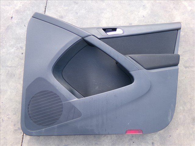 Guarnecido Delantero Derecho