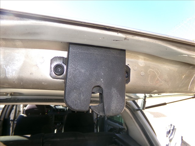 Cerradura Porton Maletero