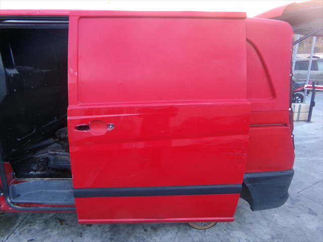 Puerta Trasera Izquierda