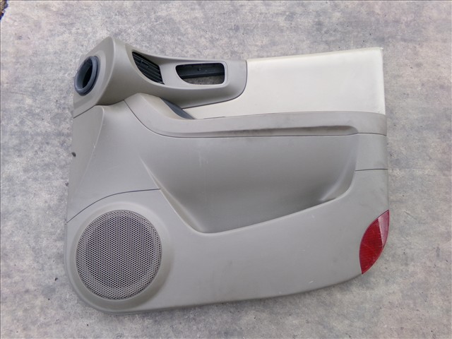 Guarnecido Delantero Derecho