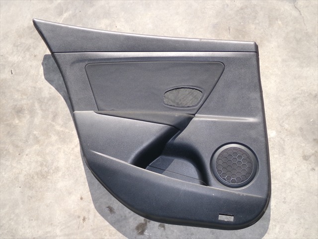 Guarnecido Trasero Izquierdo