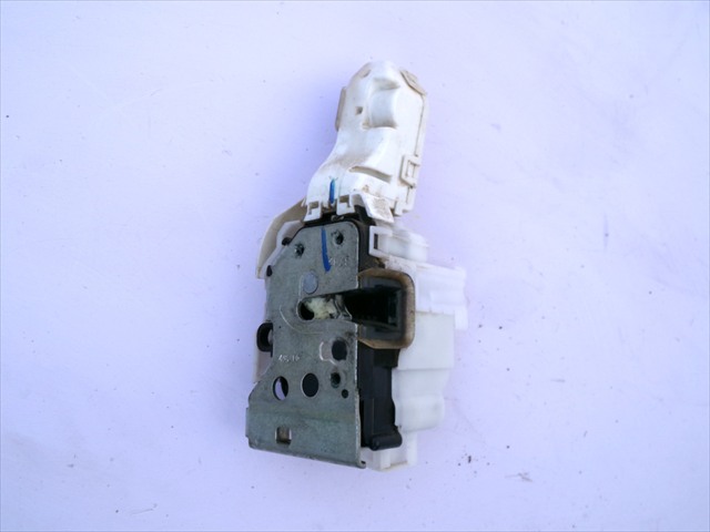 Cerradura Delantero Izquierda