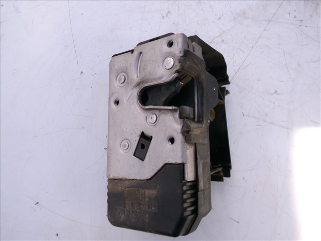 Cerradura Delantero Derecha